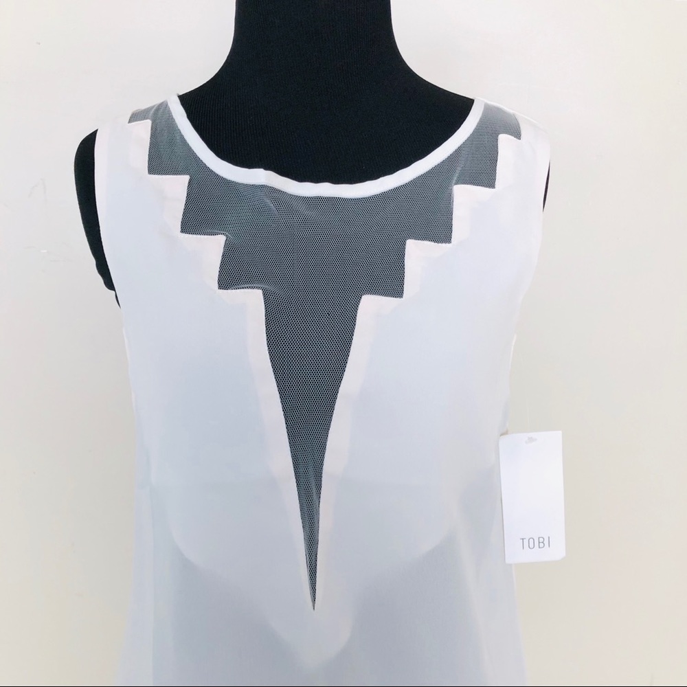 Tobi Mesh Front Top - Picture 2 of 7